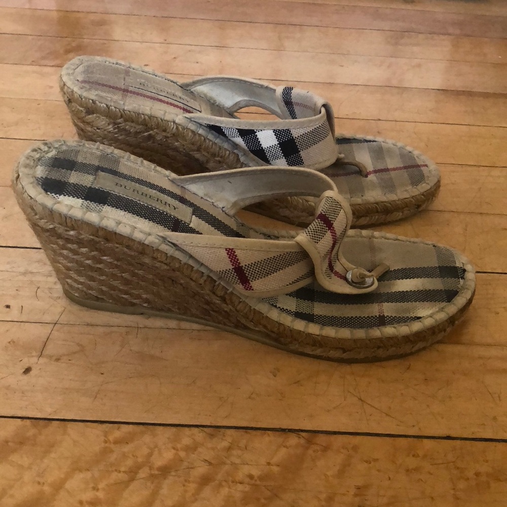 Burberry thong wedges - Picture 2 of 5